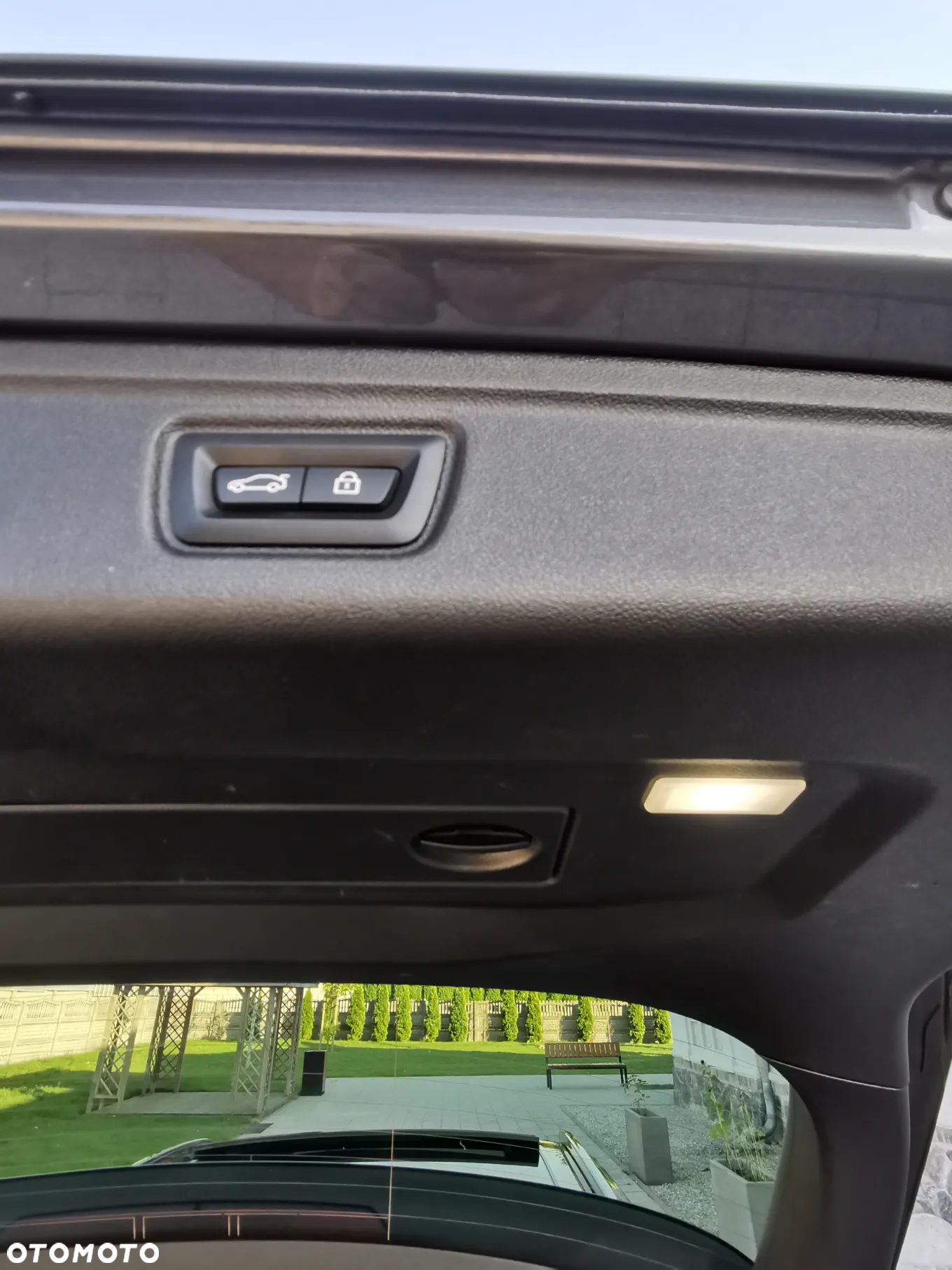 BMW Seria 3 330e M Sport sport - 37