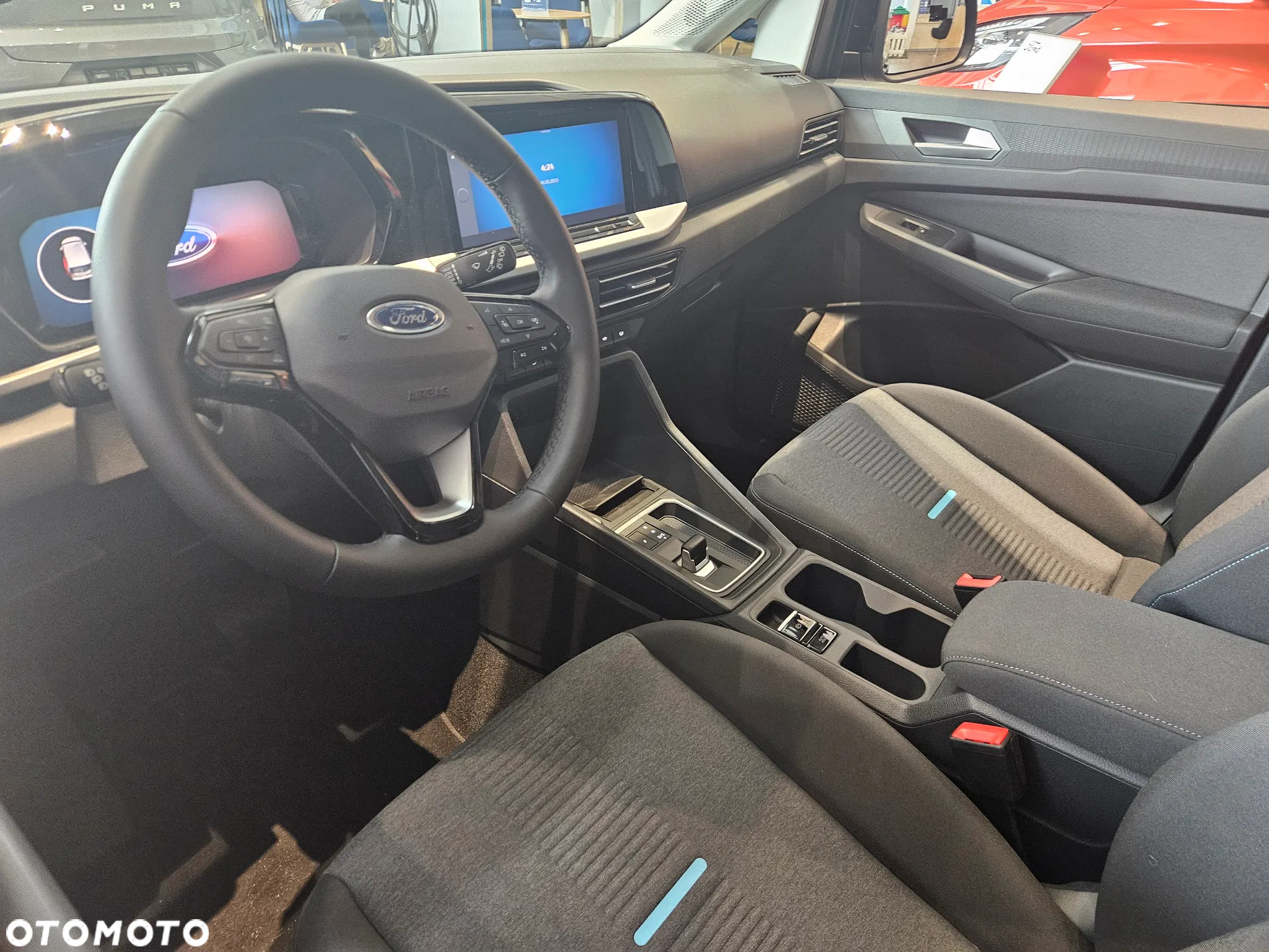 Ford Tourneo Connect Grand - 11