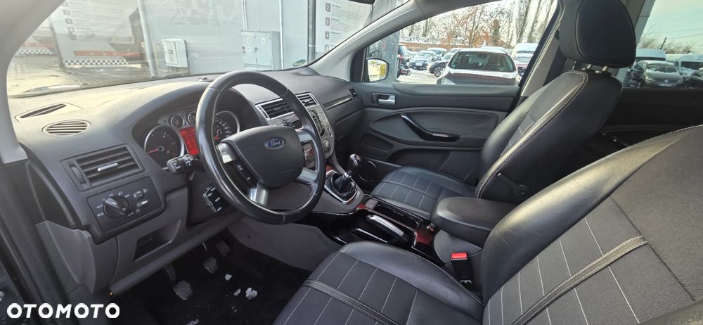 Ford Kuga 2.0 TDCi 4WD Titanium - 26