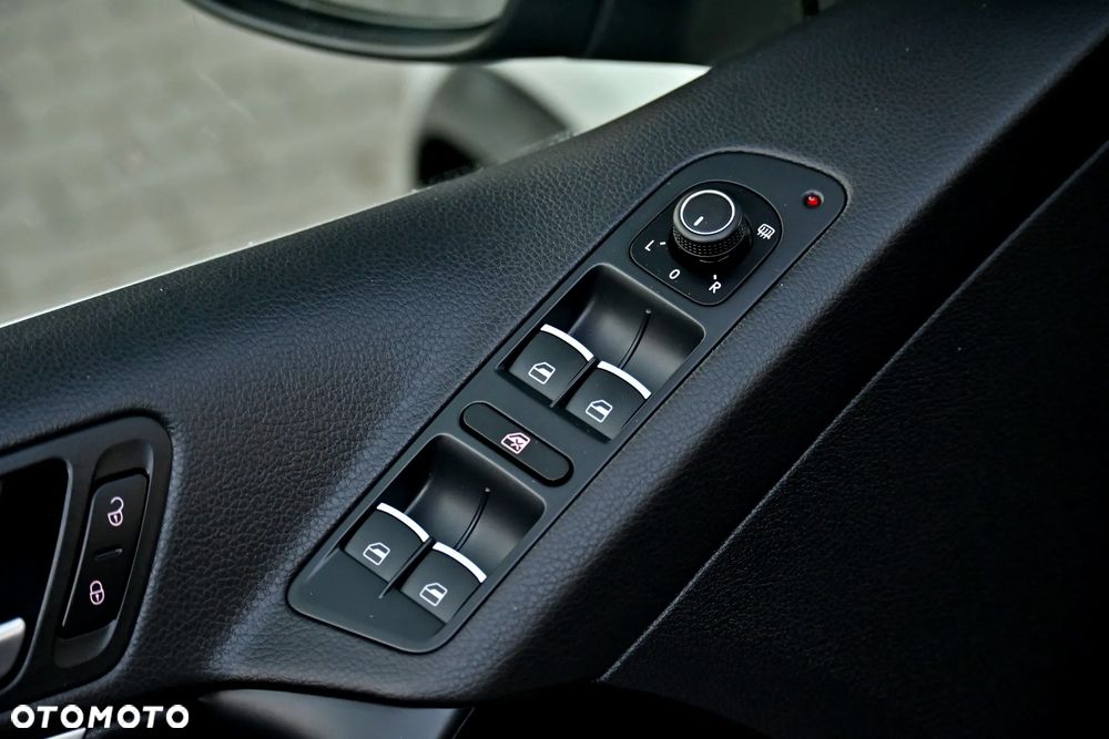 Volkswagen Tiguan 2.0 TDI SCR 4MotION DSG R-Line - 39