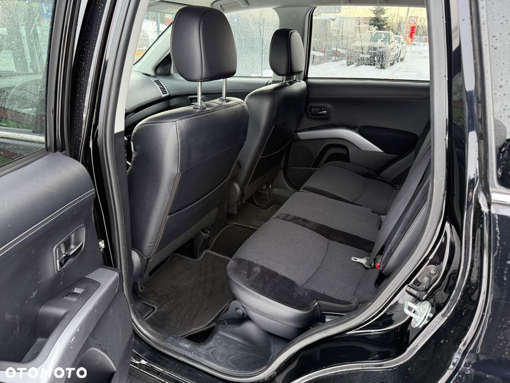 Mitsubishi Outlander 2.0 Intense + NAVI 2WD EU5 - 11
