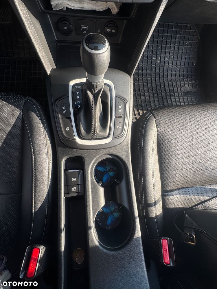 Hyundai Kona - 11