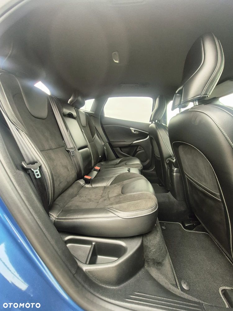 Volvo V40 T2 Geartronic RDesign - 20