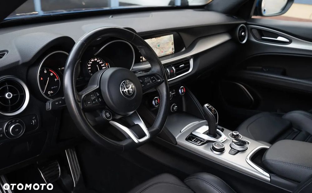 Alfa Romeo Stelvio 2.0 Turbo Veloce Q4 - 9