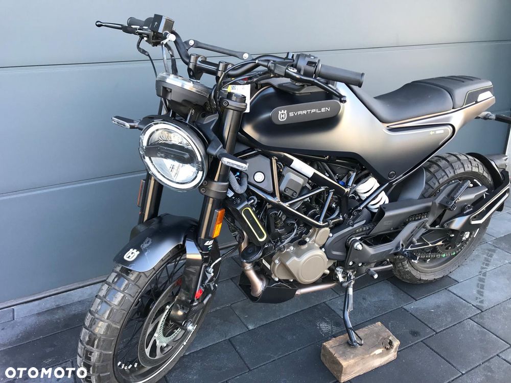 Husqvarna Svartpilen - 1