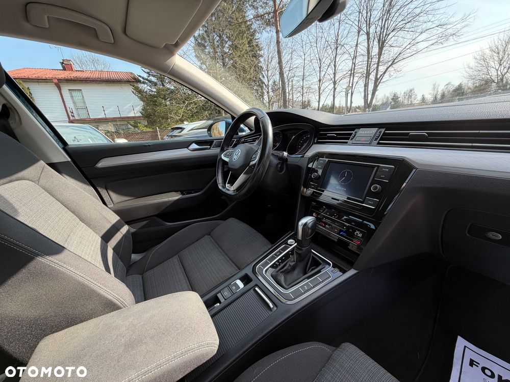 Volkswagen Passat 2.0 TDI EVO Business DSG - 38