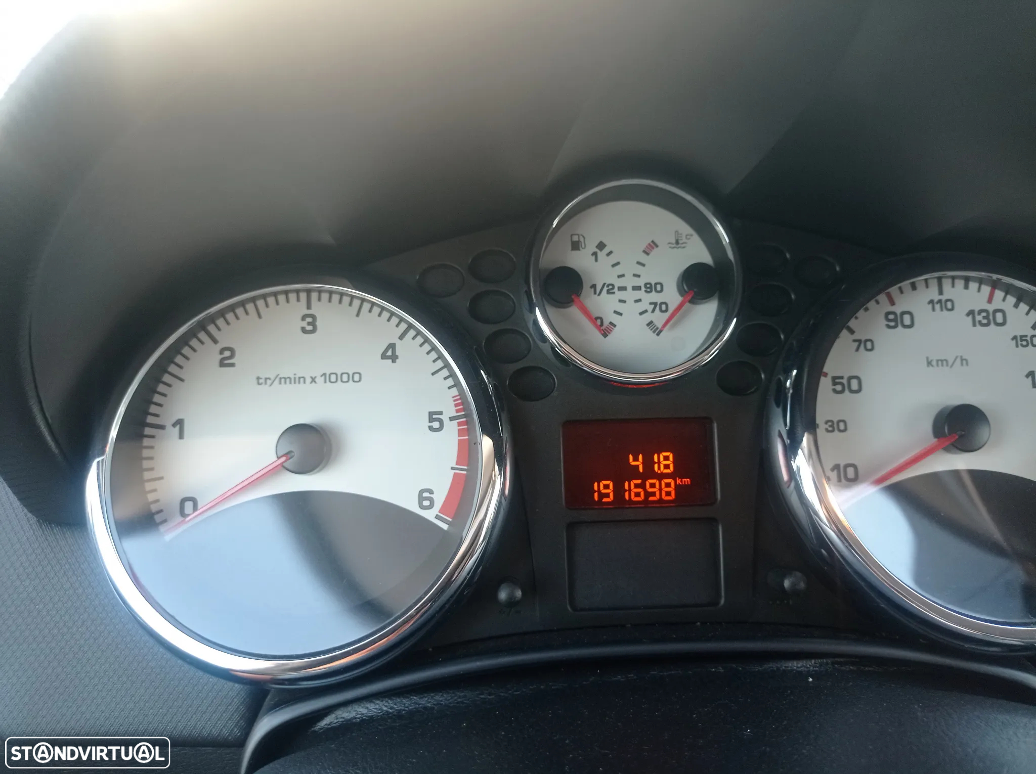 Peugeot 207 1.4 HDi Premium - 11