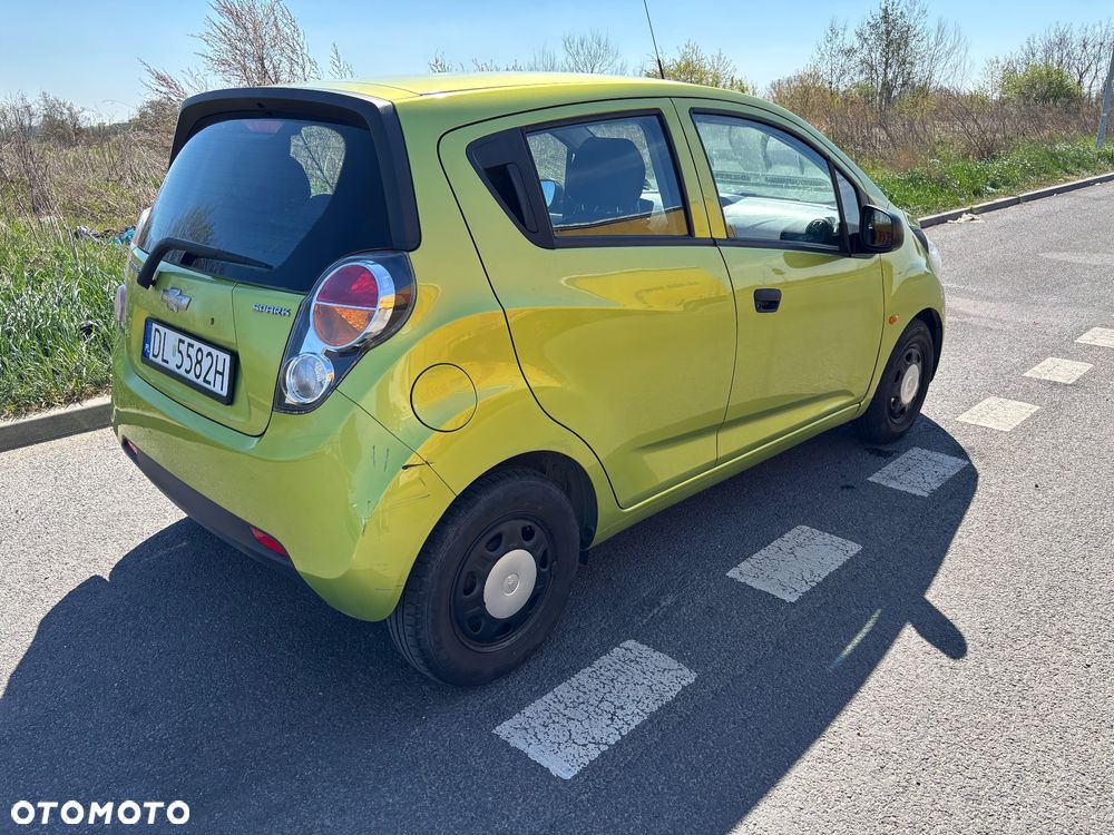 Chevrolet Spark 1.0 Base - 2