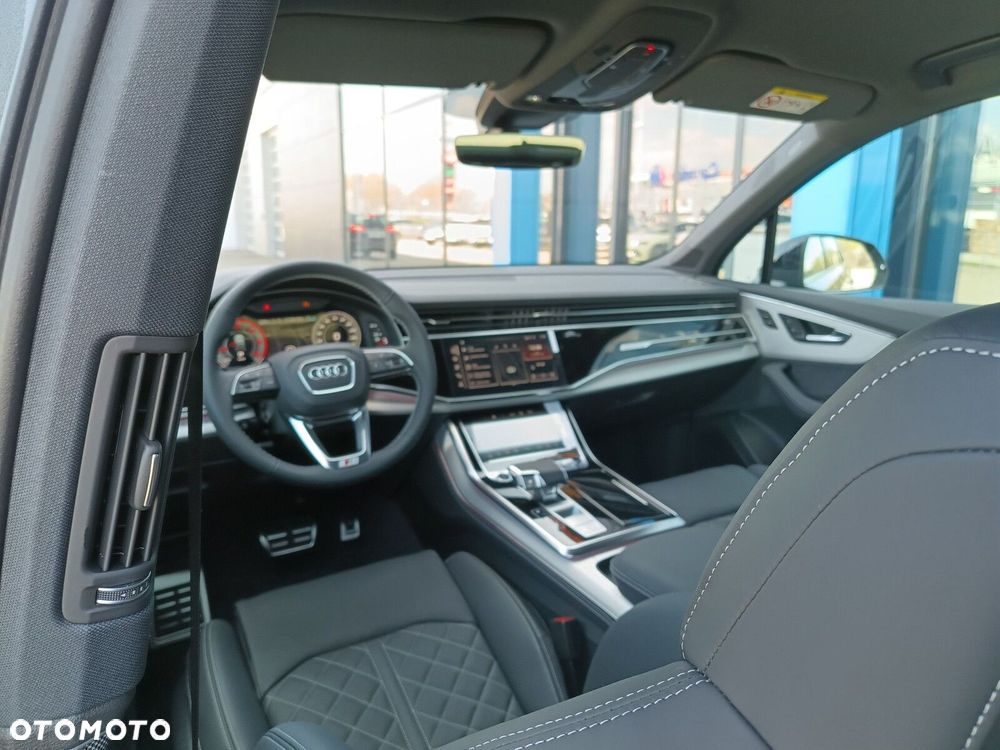 Audi Q7 - 32