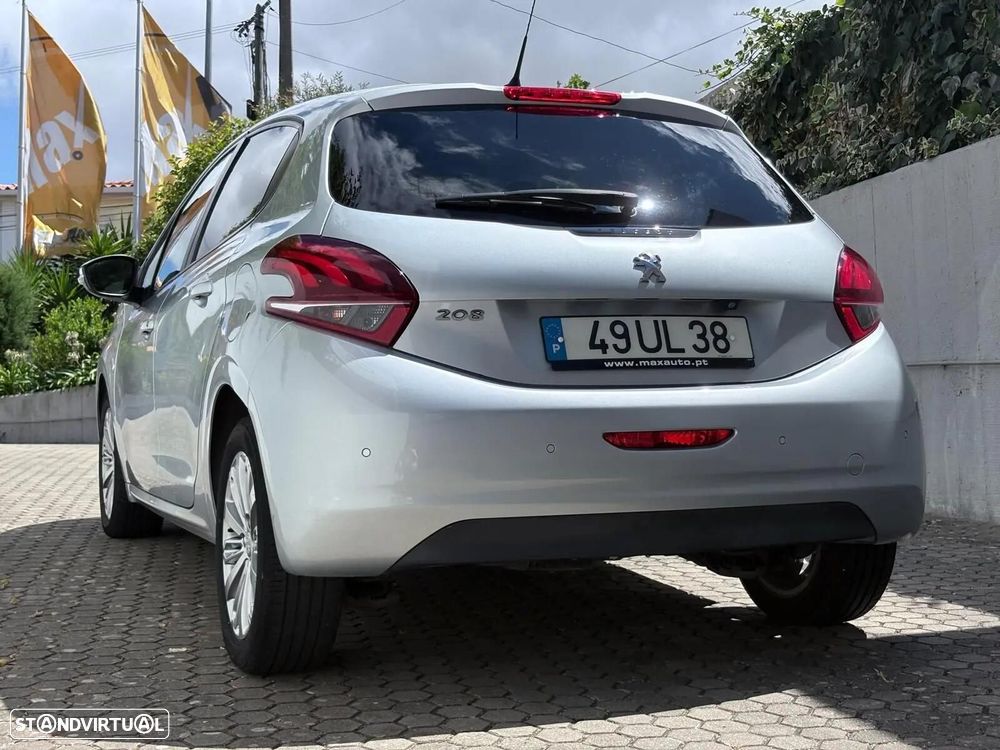 Peugeot 208 1.6 BlueHDi Style - 24