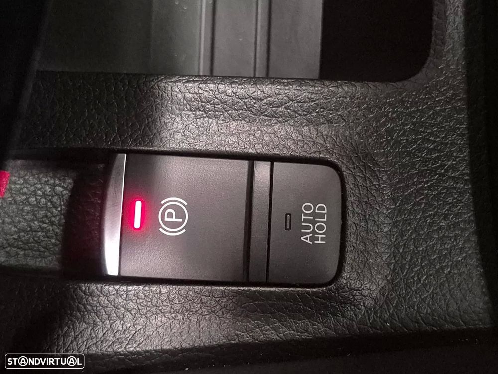 Nissan Qashqai 1.3 DIG-T N-Connecta LED+SKY - 19