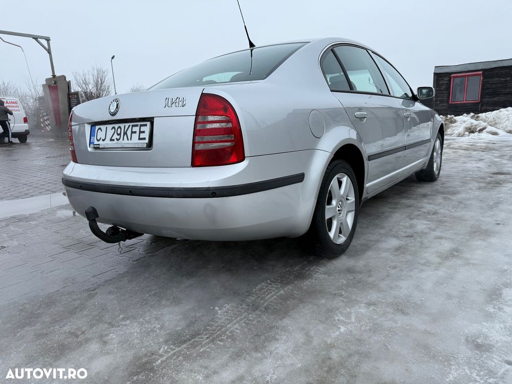 Skoda Superb 1,9 TDI Elegance - 26
