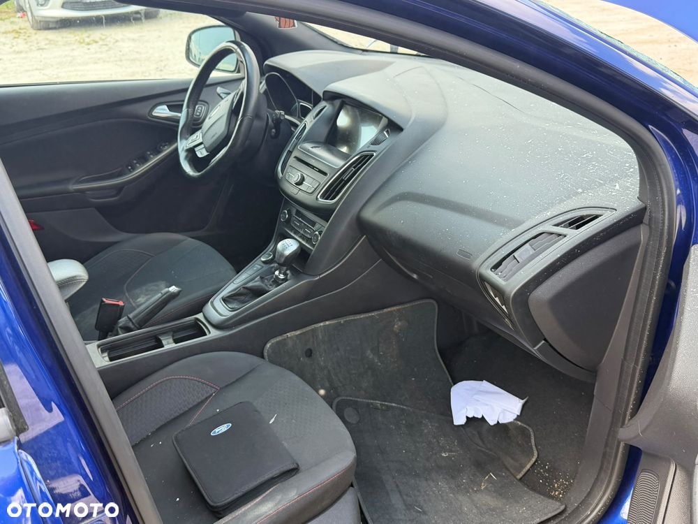 Ford Focus - 9