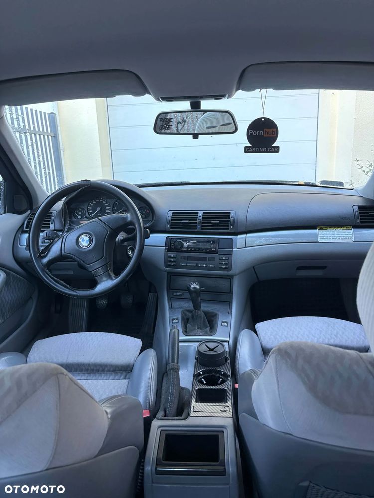BMW Seria 3 323i - 6