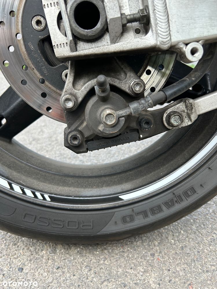 Suzuki GSX-R - 20
