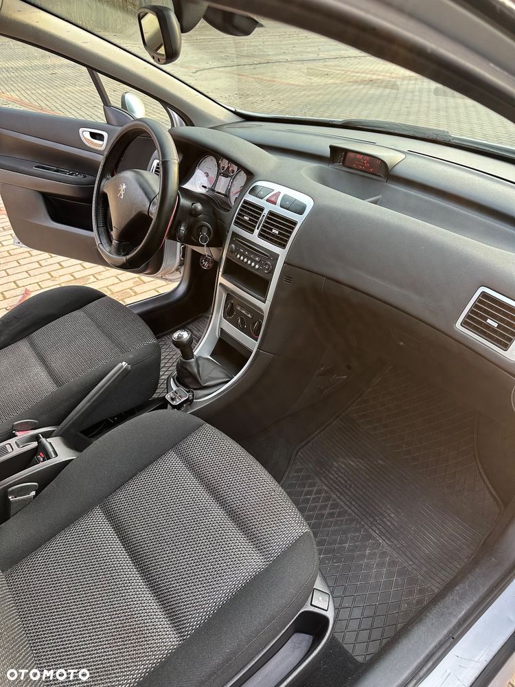 Peugeot 307 1.6 HDi Premium - 6