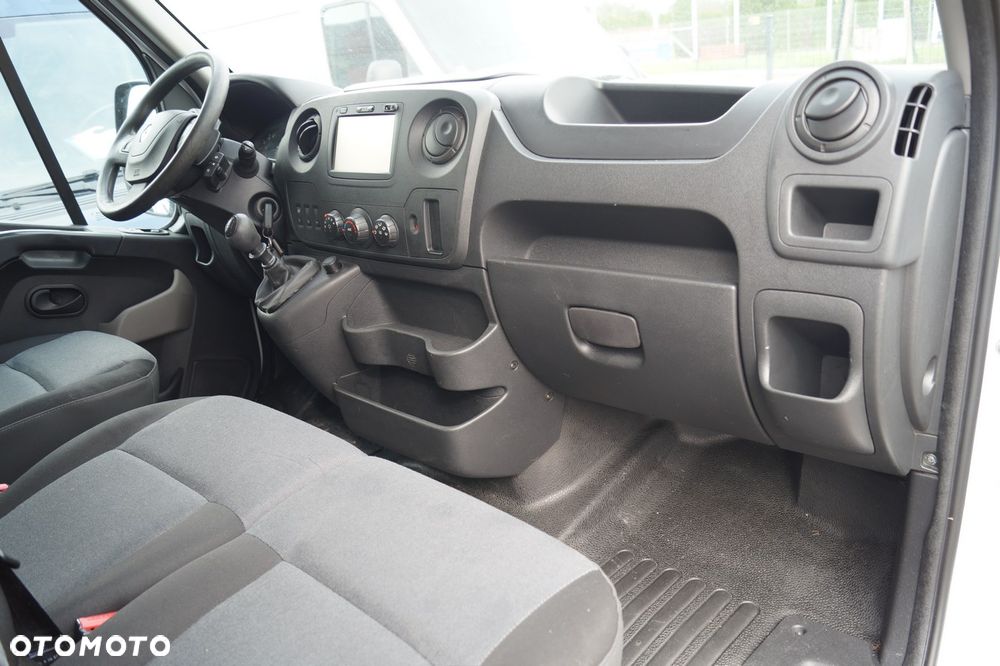 Renault Master - 24