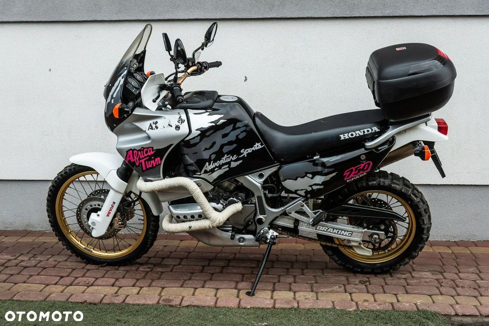 Honda XRV - 5