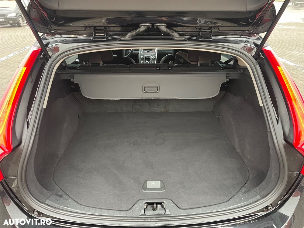 Volvo V60 D2 Kinetic - 14