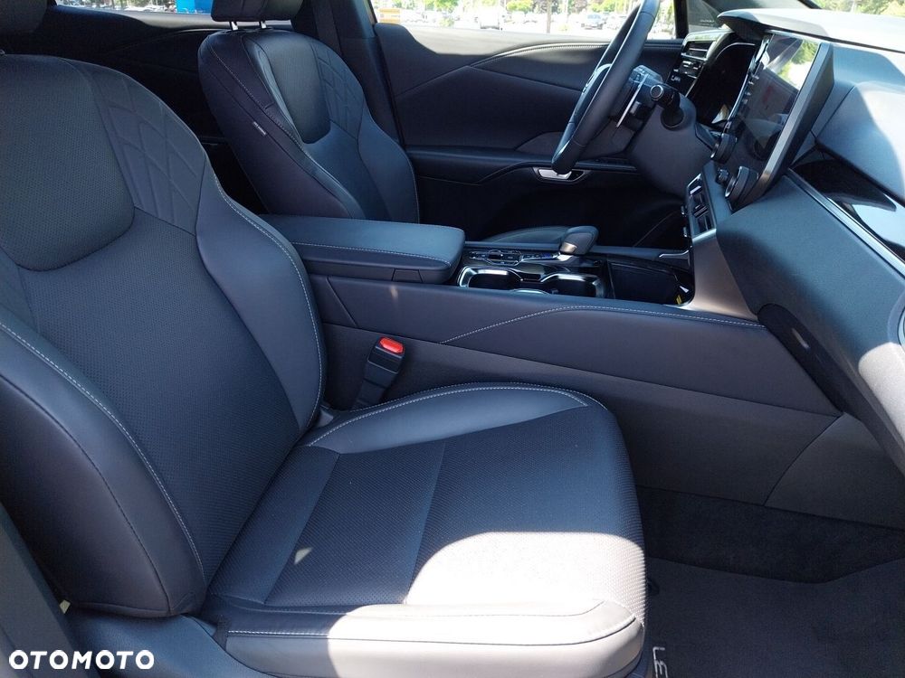 Lexus RX - 11