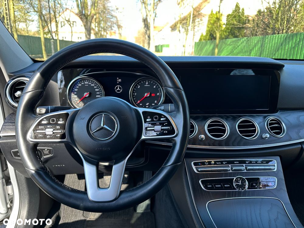 Mercedes-Benz Klasa E 220 d 9G-TRONIC Sportstyle Edition - 15