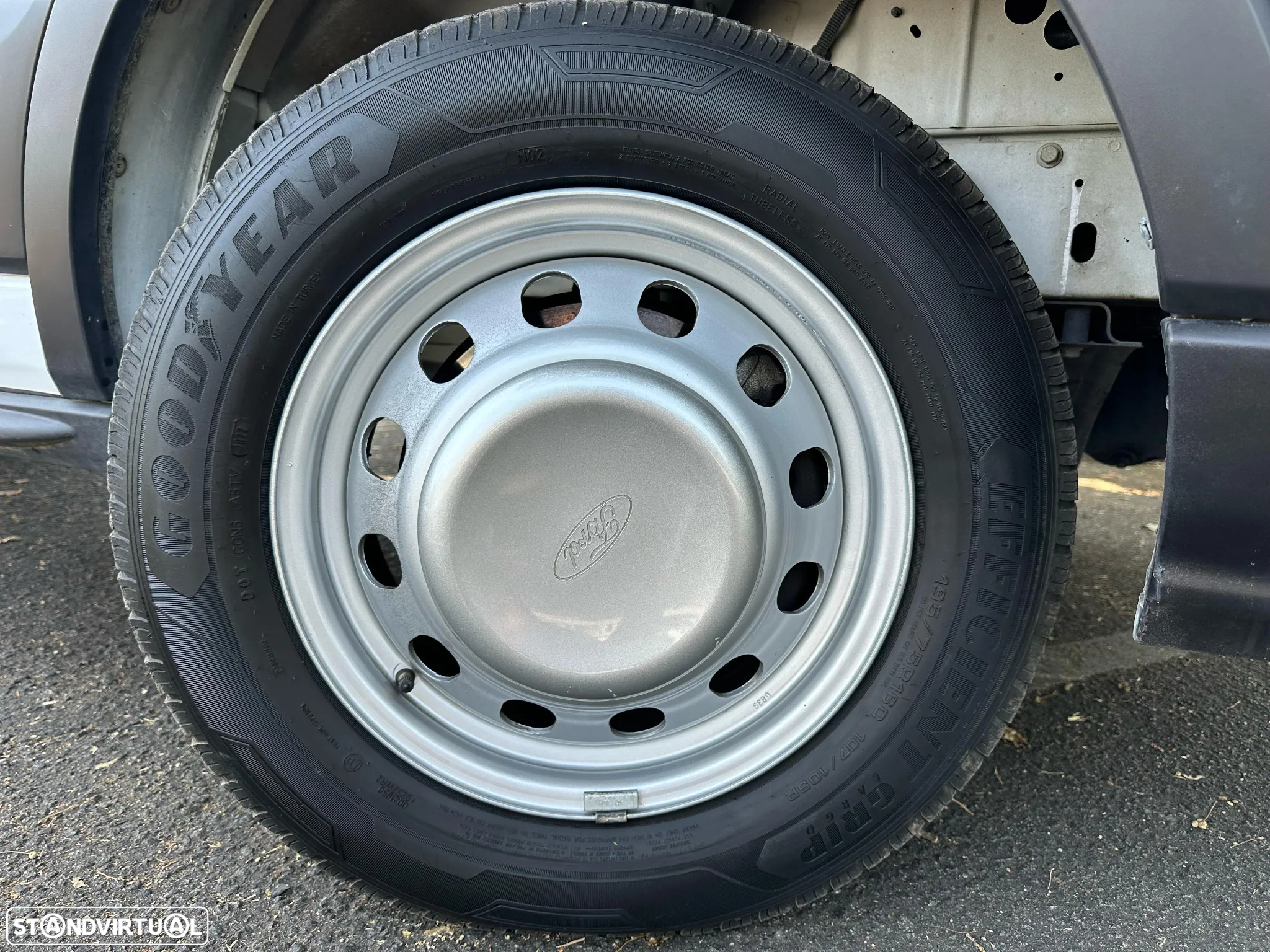 Ford Trasit Basculante 2.0 EcoBlue 130cv - Rodado Duplo - 14