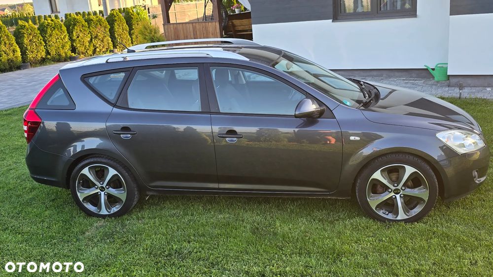 Kia Ceed 1.4 CVVT Attract - 4