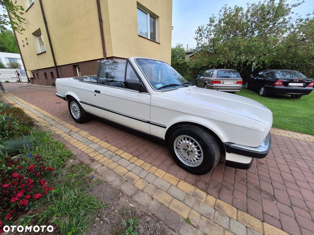 BMW Seria 3 325i - 7