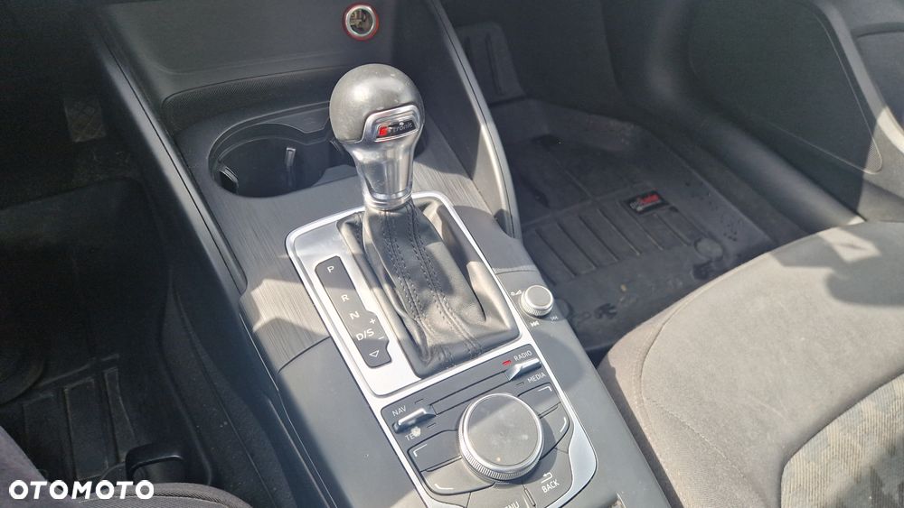 Audi A3 Limousine 1.4 TFSI CoD S tronic - 17