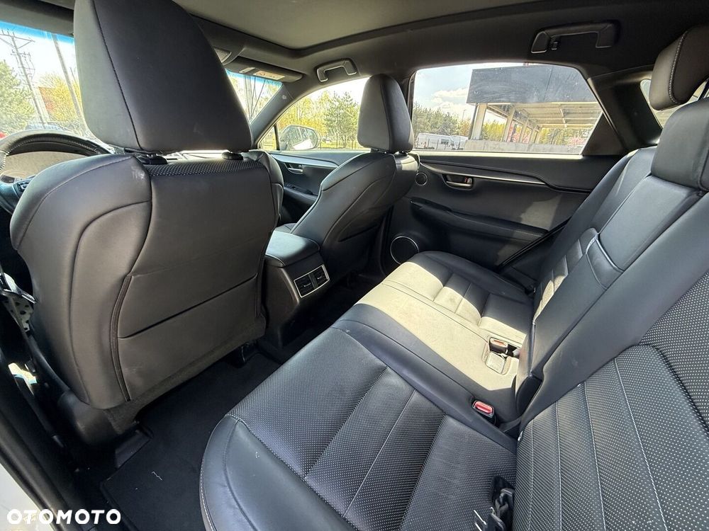 Lexus NX 300h F Sport AWD - 10