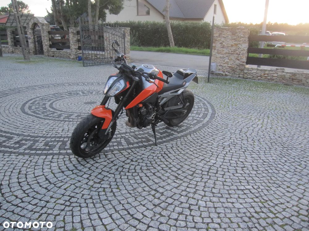 KTM Duke 790 - 3