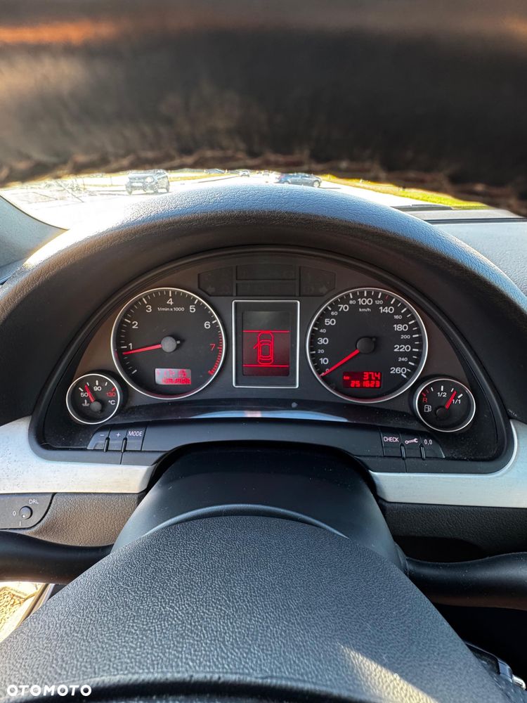 Audi A4 Avant 1.8T - 6