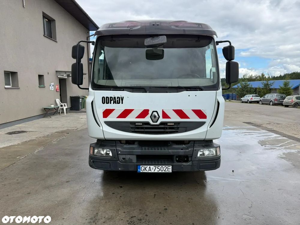 Renault MIDLUM 220