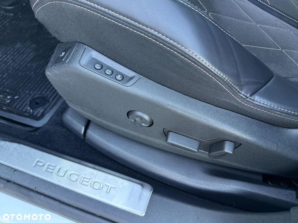 Peugeot 5008 BlueHDi 180 EAT8 GT - 14