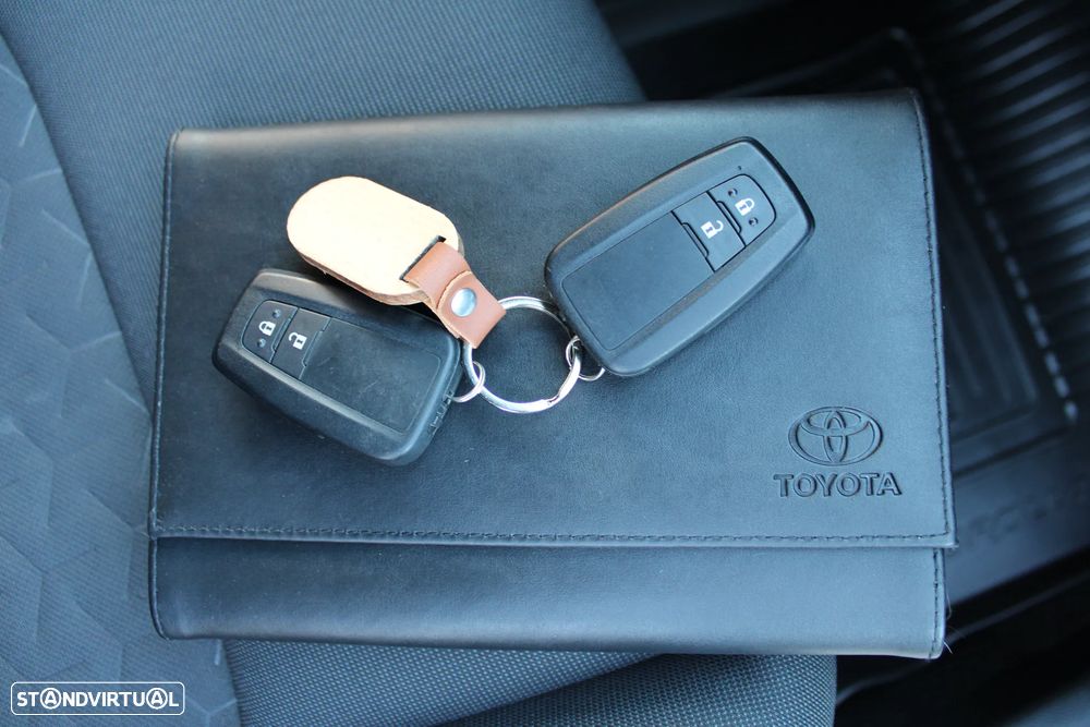 Toyota Corolla 1.8 Hybrid Exclusive - 57