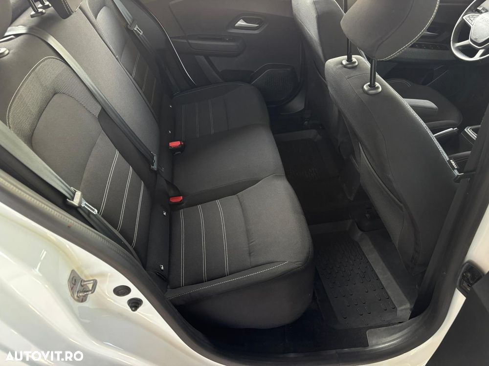 Dacia Logan TCe 90 Essential - 31