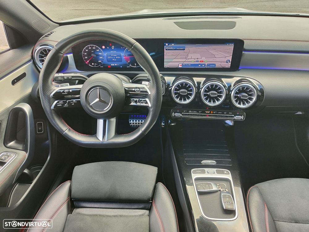 Mercedes-Benz CLA 180 d Shooting Brake AMG Line Aut. - 36