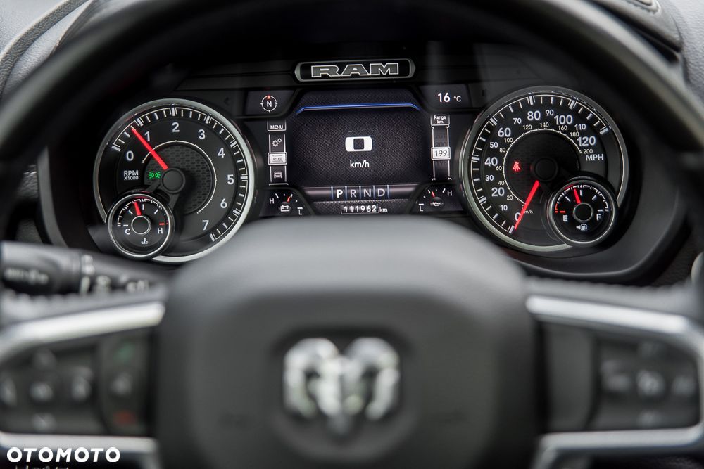 Dodge RAM - 16