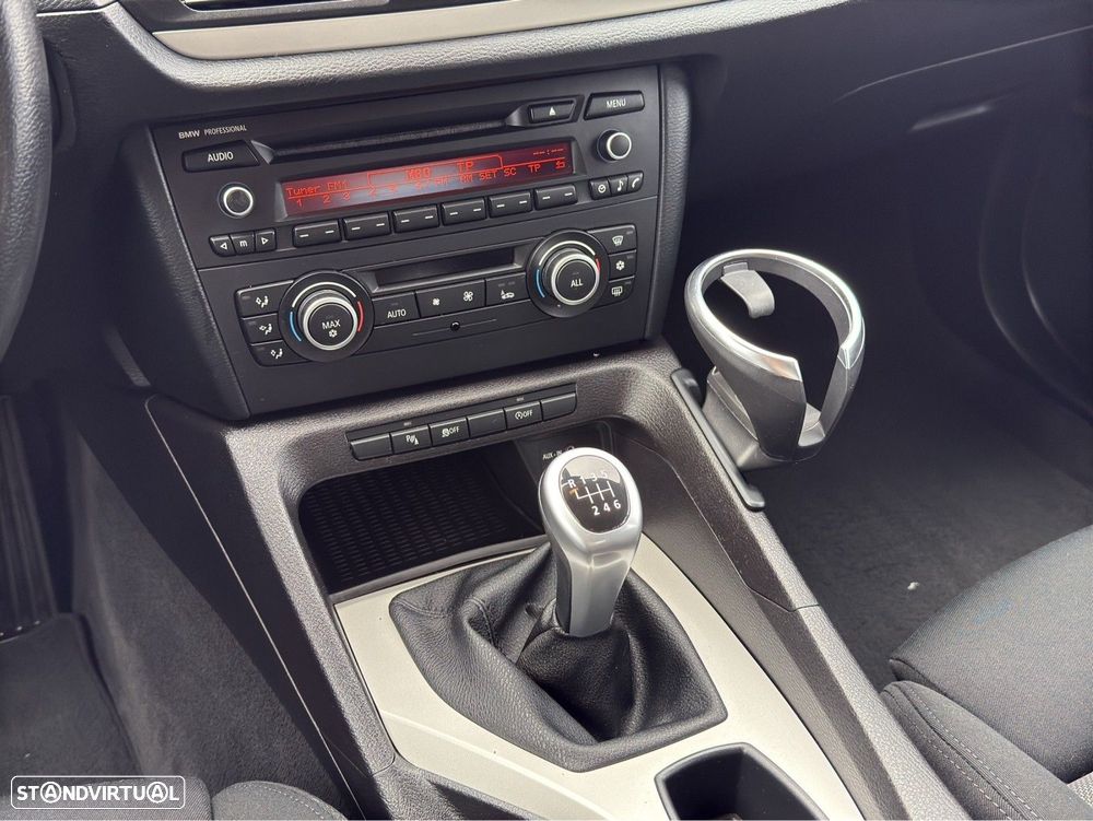 BMW X1 18 d sDrive - 10