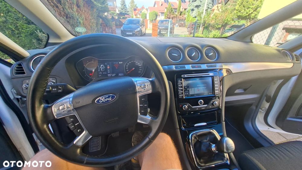 Ford S-Max 2.0 TDCi DPF Titanium - 16