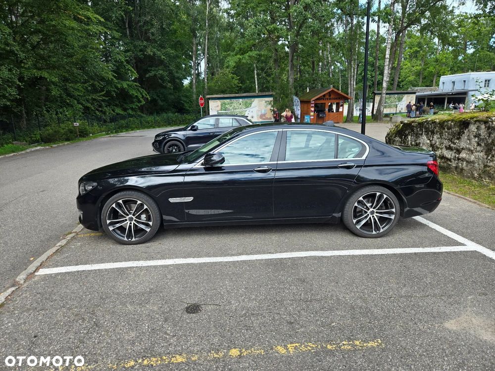 BMW Seria 7 740d xDrive - 5