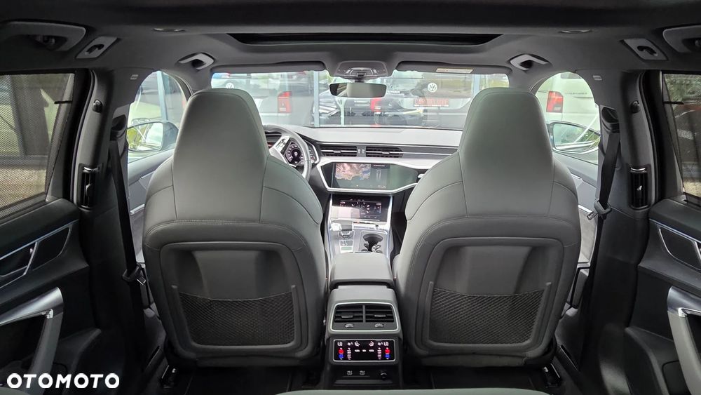 Audi A6 Avant 55 TFSI e quattro S tronic S line - 29