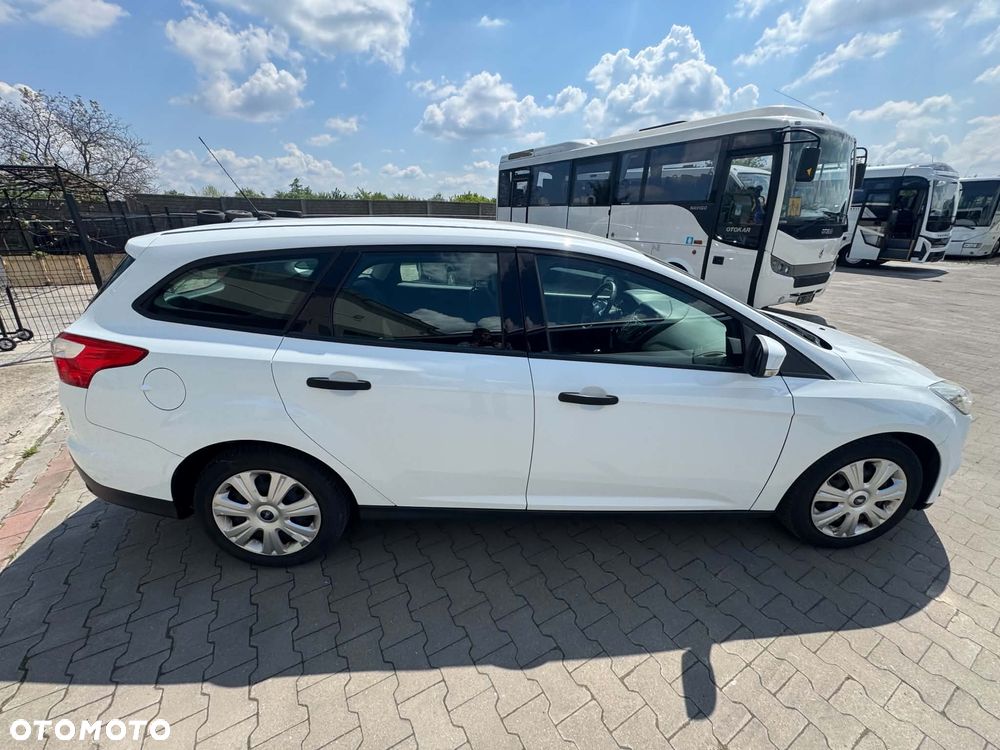 Ford Focus - 8