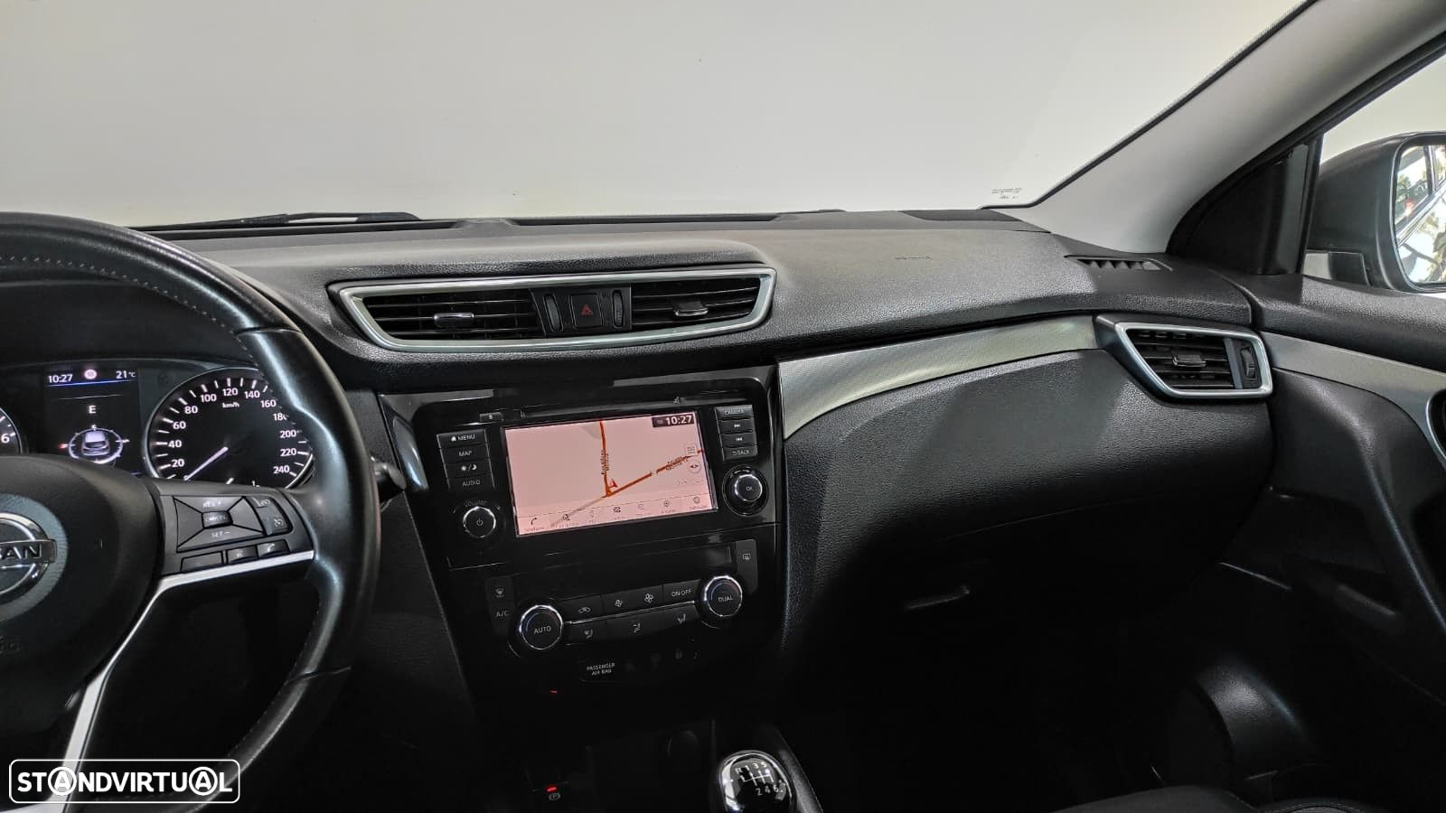 Nissan Qashqai 1.3 DIG-T N-Connecta - 26