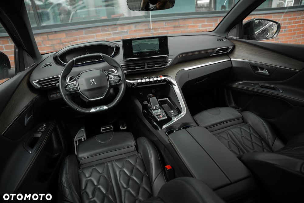 Peugeot 5008 PureTech 180 EAT8 Stop & Start GT - 26