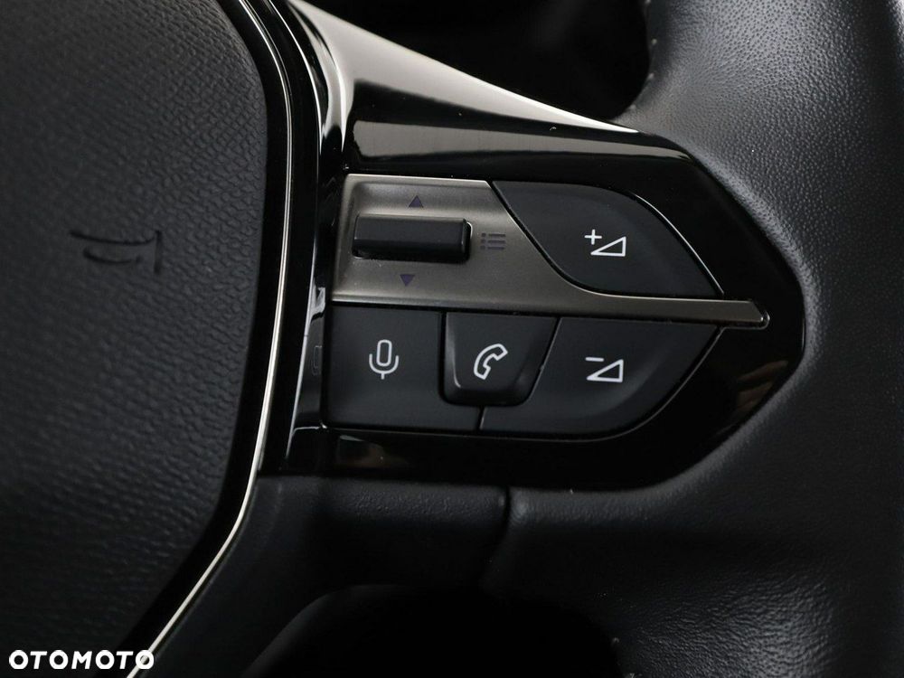 Peugeot 308 1.6 Hybrid PHEV Allure Pack EAT8 - 36