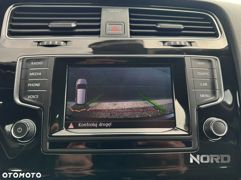 Volkswagen Golf 1.4 TSI BlueMotion Technology DSG Highline - 18