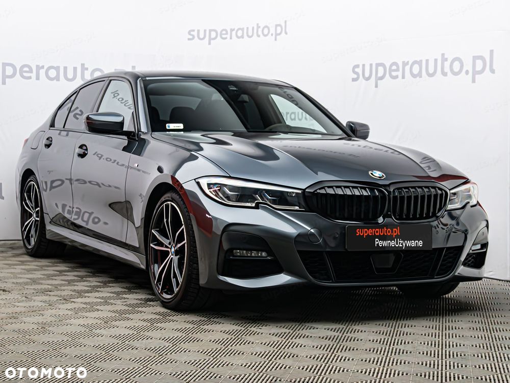 BMW Seria 3 318d M Sport Shadow - 4