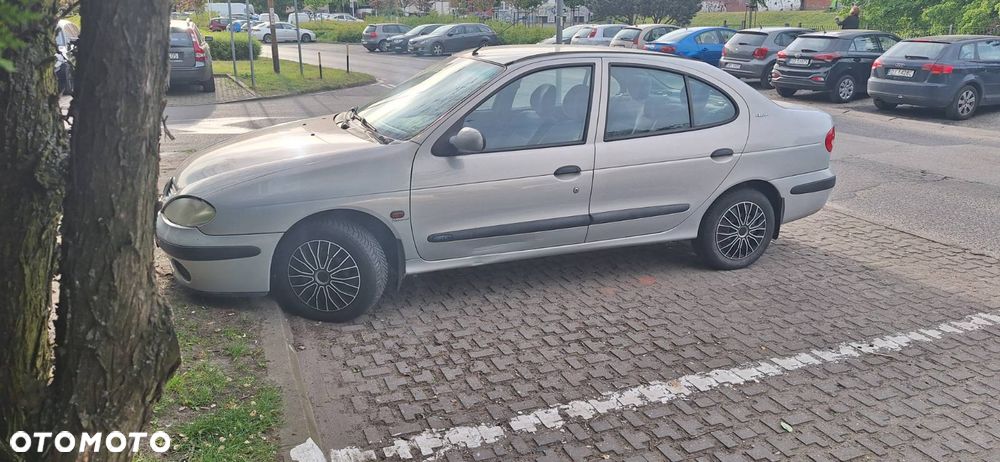 Renault Megane - 1