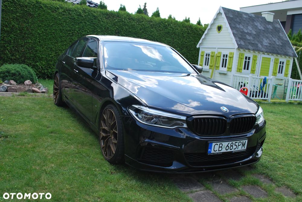 BMW Seria 5 M550i xDrive sport - 2